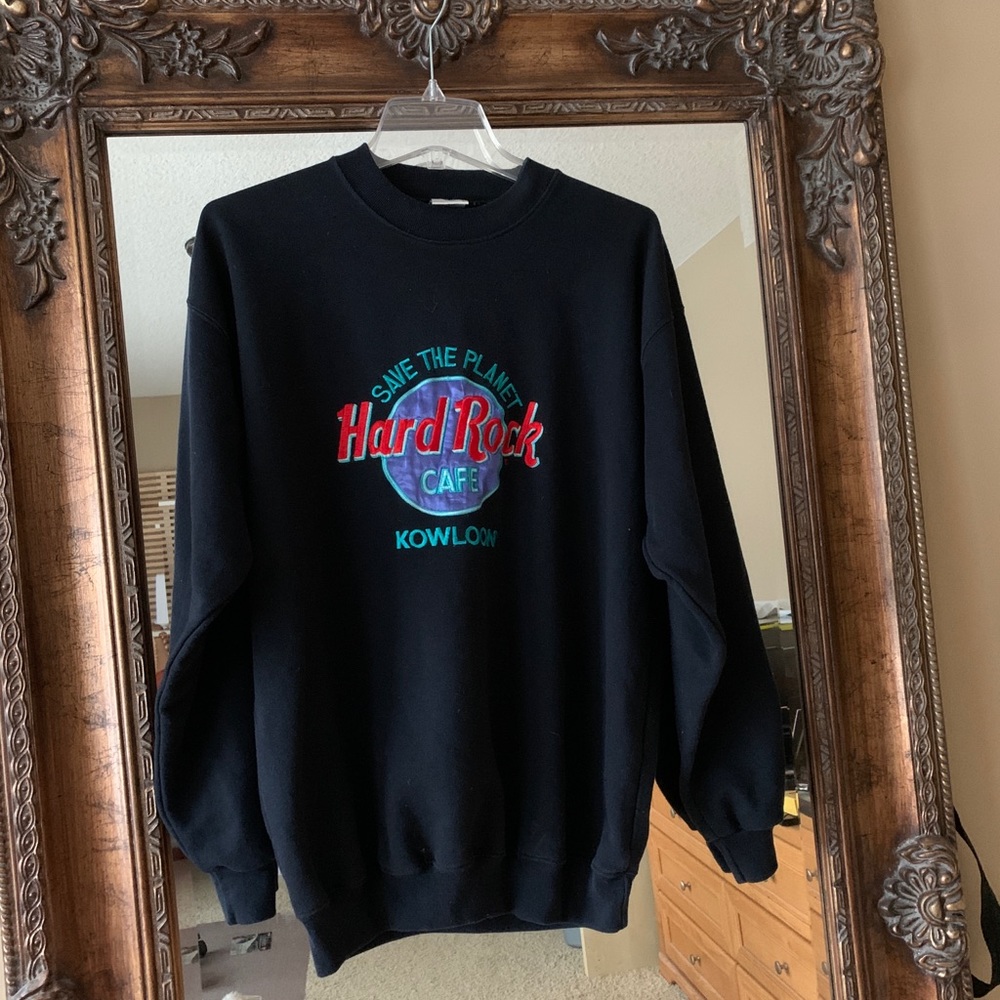 Hard Rock Cafe Kowloon Crew Neck